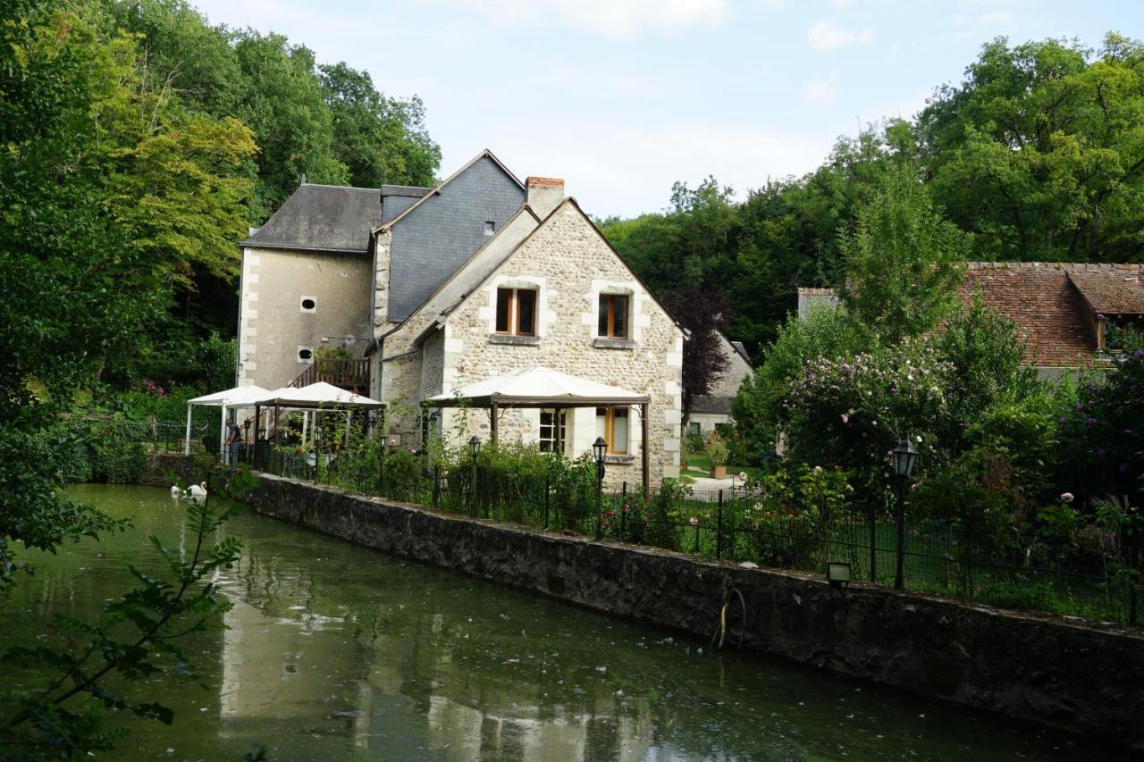 Le Moulin De La Planche Bed & Breakfast Cerelles Exterior photo